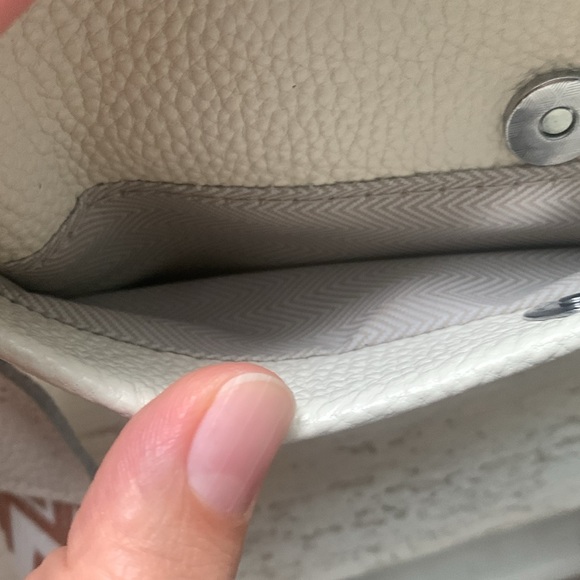 🥳2x Host pick🥳 genuine leather crossbody bag - Picture 6 of 10